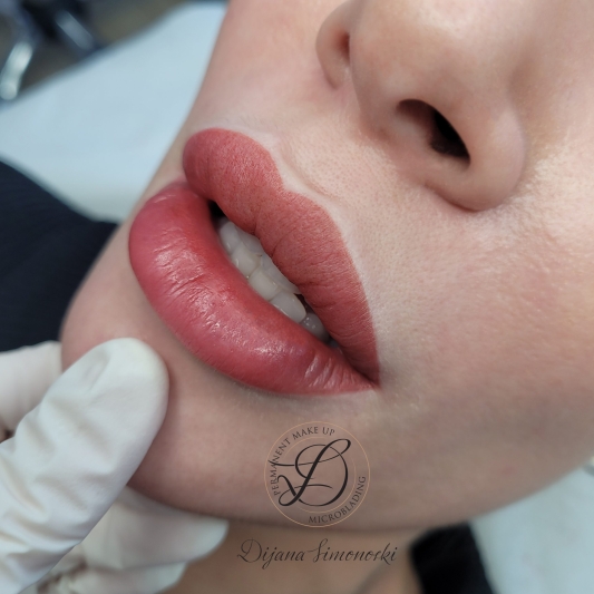 Usne_Dijana_Simonoski_2
